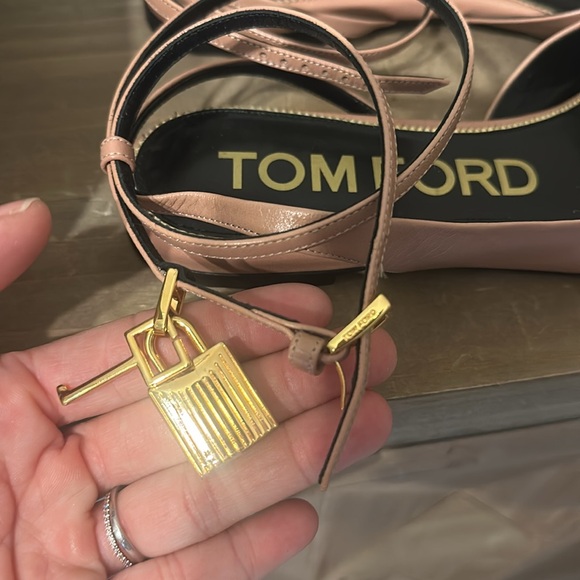 Authentic Tom Ford flats - Picture 7 of 7